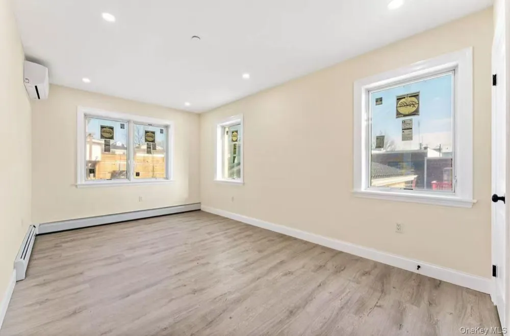 2563 125th Street Flushing, NY 11354