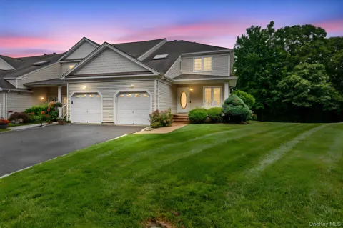 16 Lindbergh Circle