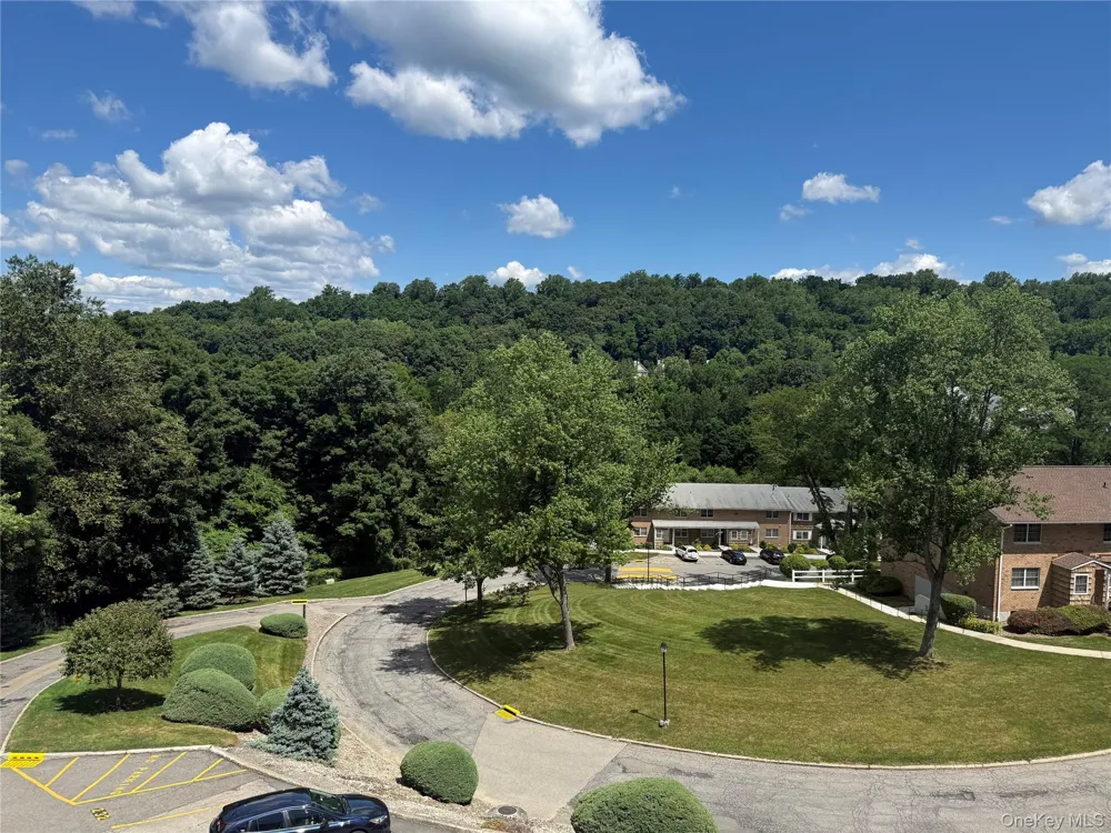 1840 Crompond Road #7D4 Peekskill, NY 10566