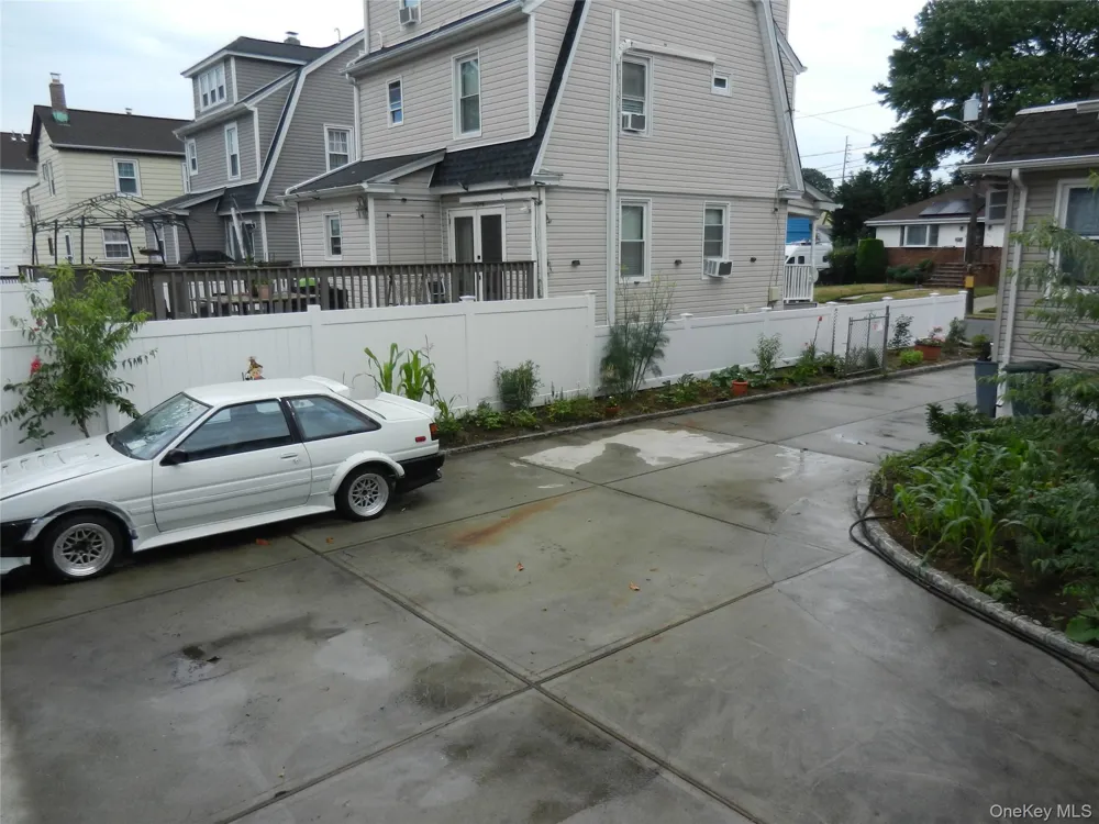64 Avondale Street Valley Stream, NY 11581