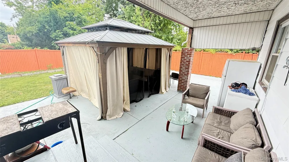 706 Partridge Avenue West Hempstead, NY 11552