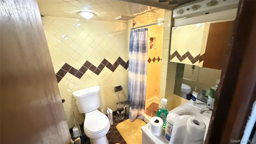 706 Partridge Avenue West Hempstead, NY 11552