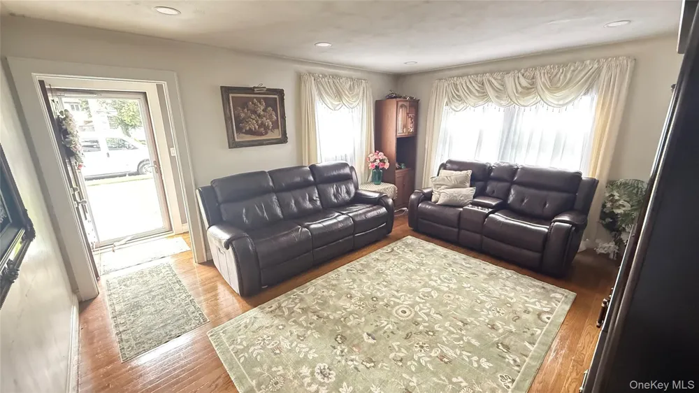 706 Partridge Avenue West Hempstead, NY 11552