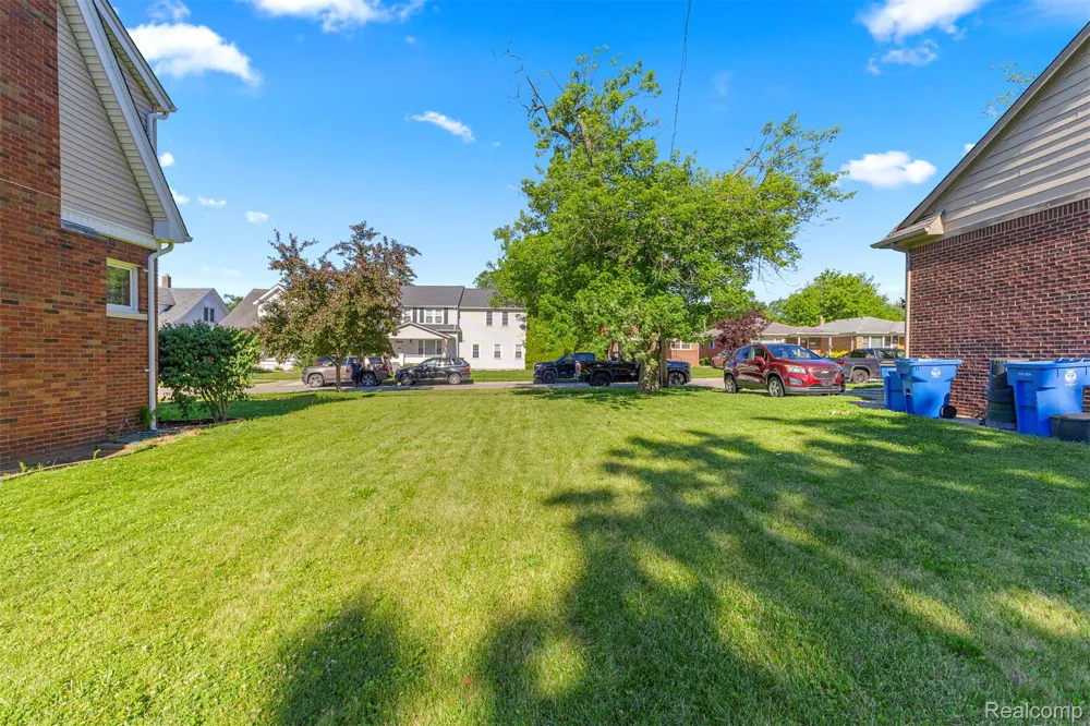Kingsbury Street Dearborn Heights City, MI 48127