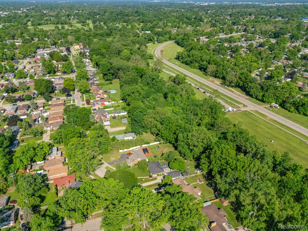 Kingsbury Street Dearborn Heights City, MI 48127