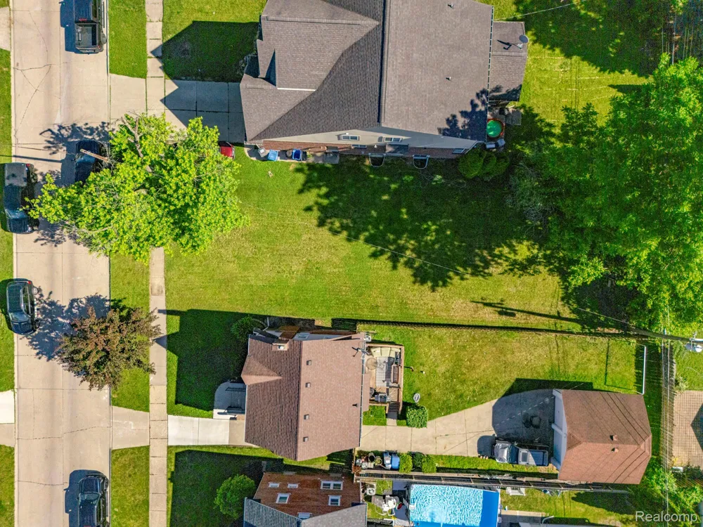Kingsbury Street Dearborn Heights City, MI 48127