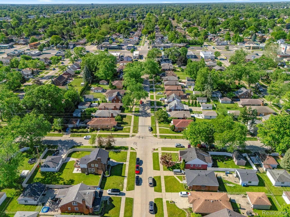 Kingsbury Street Dearborn Heights City, MI 48127