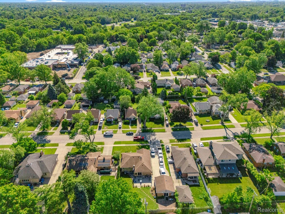 Kingsbury Street Dearborn Heights City, MI 48127