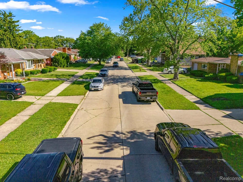 Kingsbury Street Dearborn Heights City, MI 48127