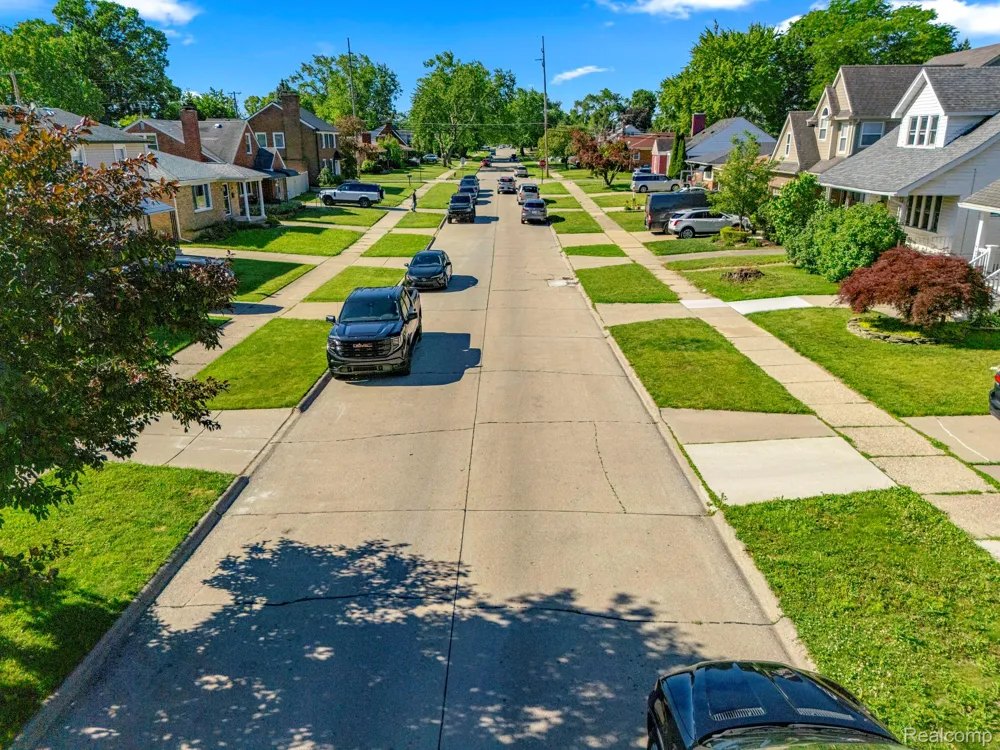 Kingsbury Street Dearborn Heights City, MI 48127
