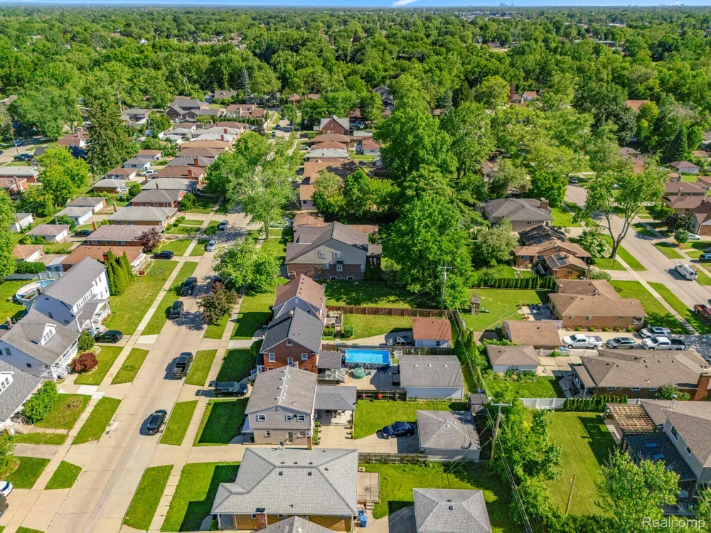 Kingsbury Street Dearborn Heights City, MI 48127