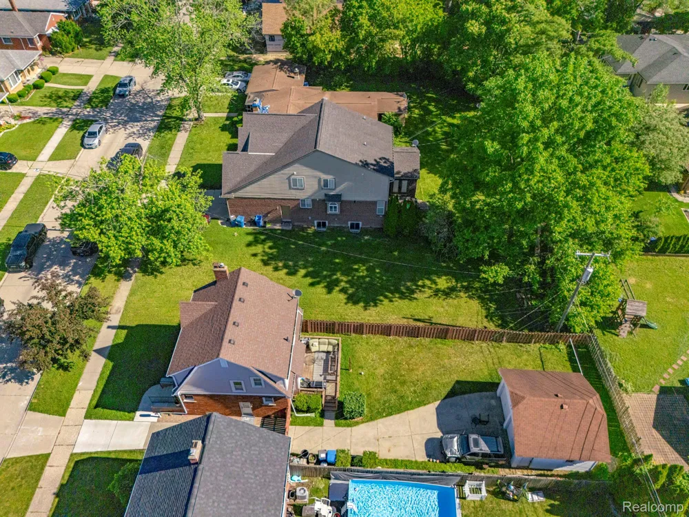 Kingsbury Street Dearborn Heights City, MI 48127