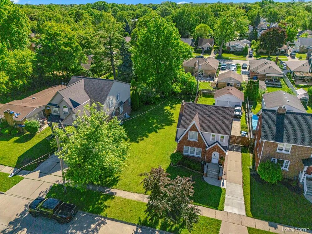 Kingsbury Street Dearborn Heights City, MI 48127
