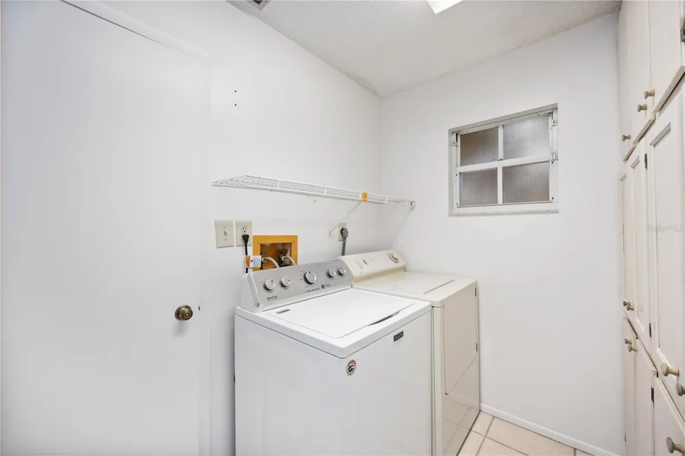 3411 57TH AVENUE DRIVE W #6 Bradenton, FL 34210