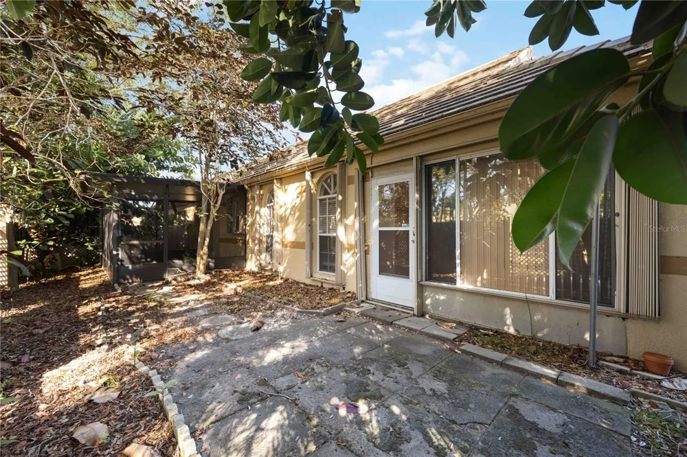 3411 57TH AVENUE DRIVE W #6 Bradenton, FL 34210
