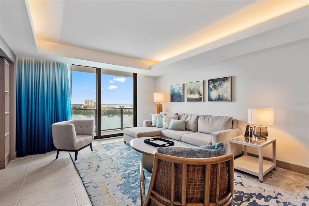 691 S GULFVIEW BOULEVARD #1211 Clearwater Beach, FL 33767