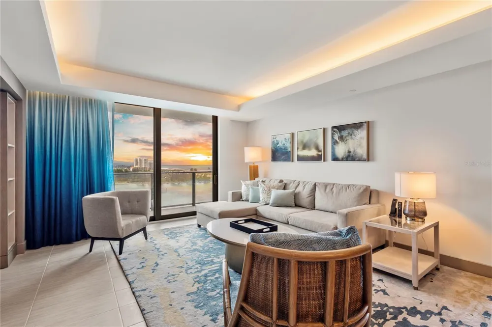 691 S GULFVIEW BOULEVARD #1211 Clearwater Beach, FL 33767