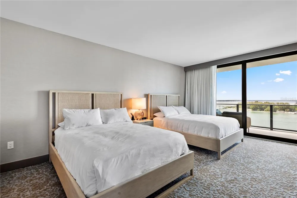 691 S GULFVIEW BOULEVARD #1211 Clearwater Beach, FL 33767