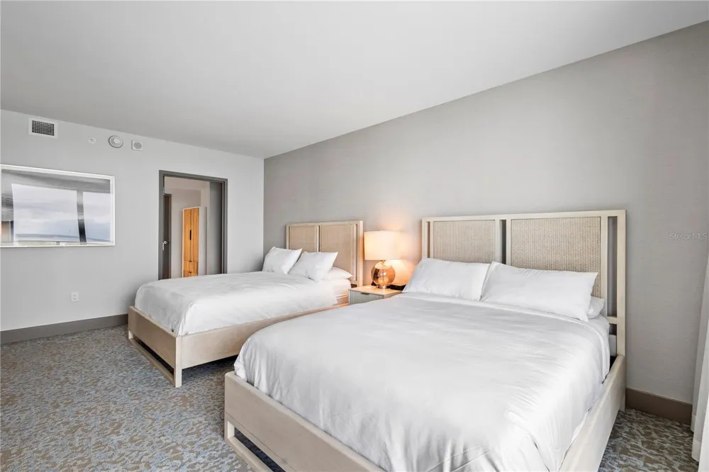691 S GULFVIEW BOULEVARD #1211 Clearwater Beach, FL 33767