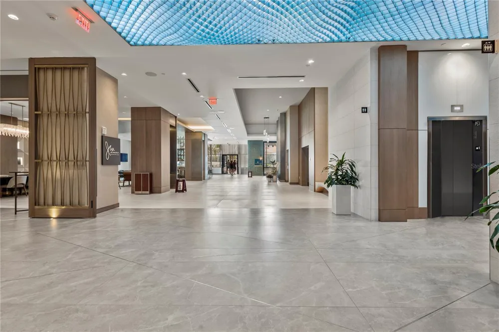 691 S GULFVIEW BOULEVARD #1211 Clearwater Beach, FL 33767