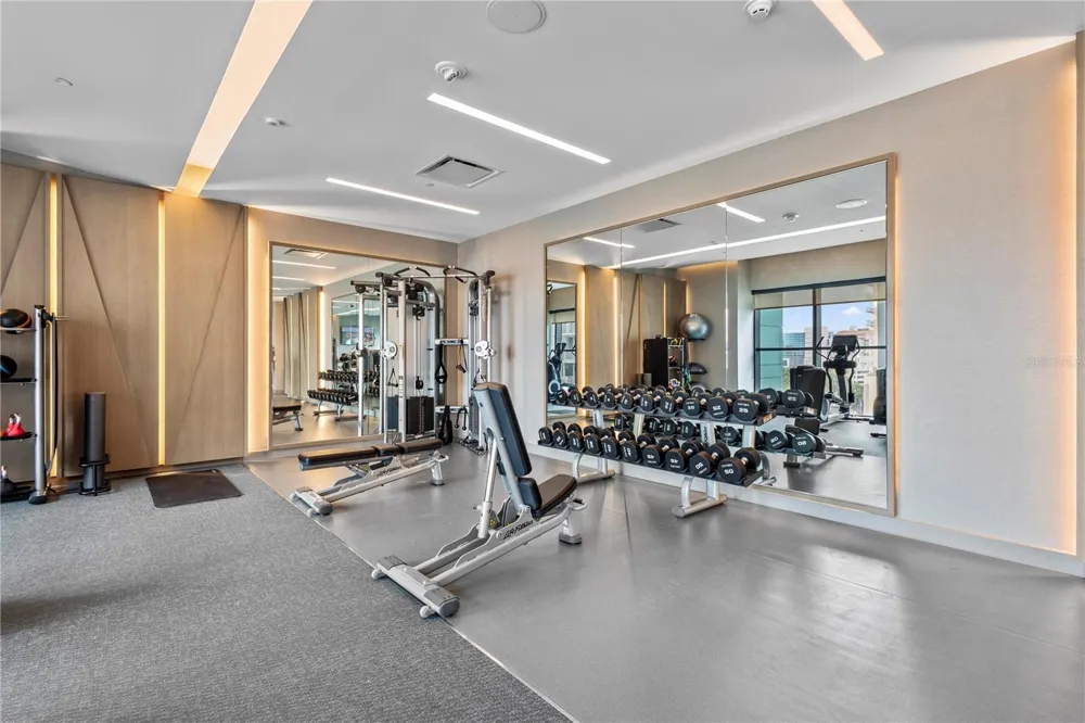 691 S GULFVIEW BOULEVARD #1211 Clearwater Beach, FL 33767