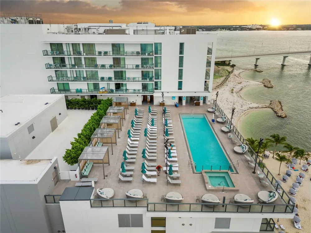 691 S GULFVIEW BOULEVARD #1211 Clearwater Beach, FL 33767