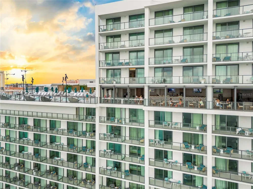 691 S GULFVIEW BOULEVARD #1211 Clearwater Beach, FL 33767
