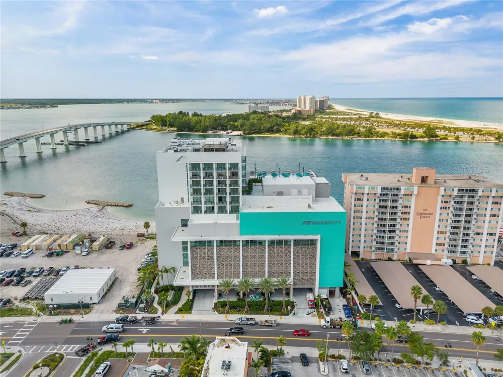 691 S GULFVIEW BOULEVARD #1211 Clearwater Beach, FL 33767