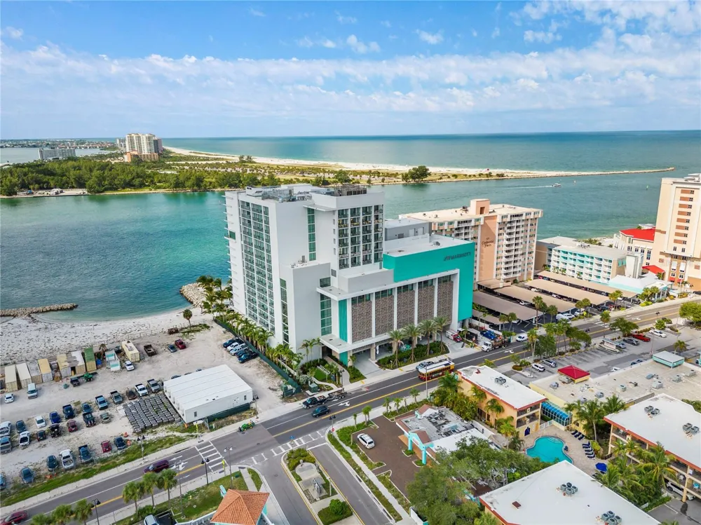 691 S GULFVIEW BOULEVARD #1211 Clearwater Beach, FL 33767