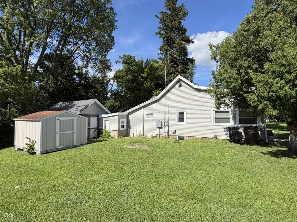 114 E Green Street Waveland, IN 47989