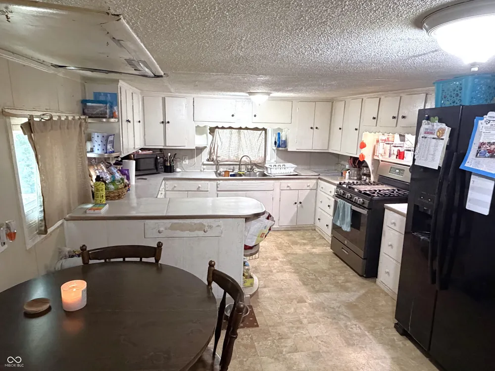 114 E Green Street Waveland, IN 47989