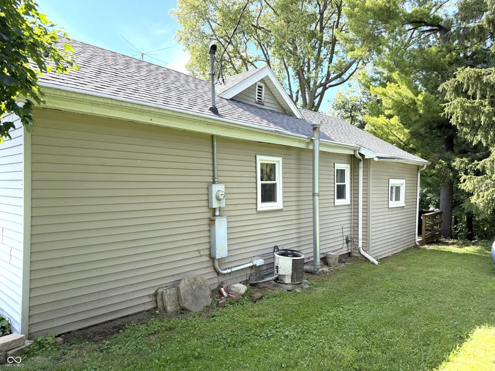 114 E Green Street Waveland, IN 47989