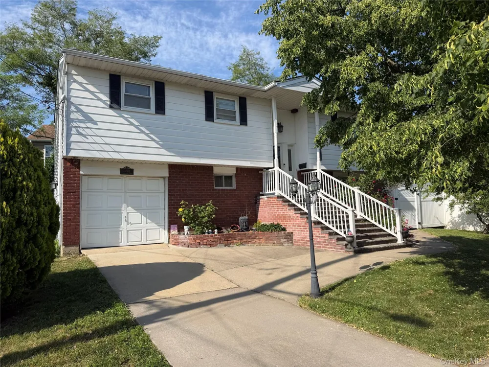3009 Fishermans Road Baldwin, NY 11510
