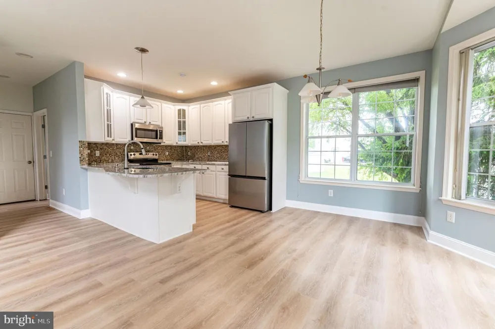 780 RAMBLEWOOD DRIVE Easton, PA 18040