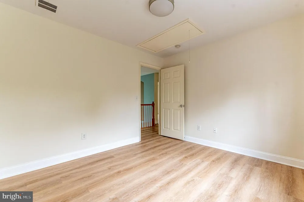 780 RAMBLEWOOD DRIVE Easton, PA 18040