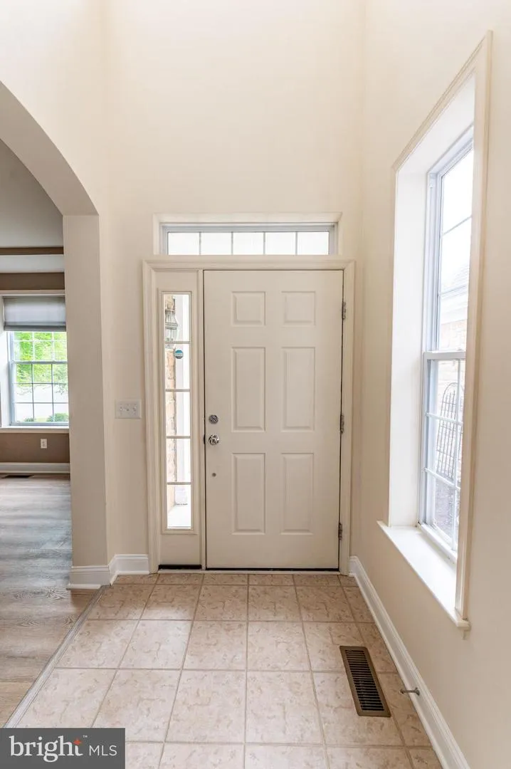780 RAMBLEWOOD DRIVE Easton, PA 18040