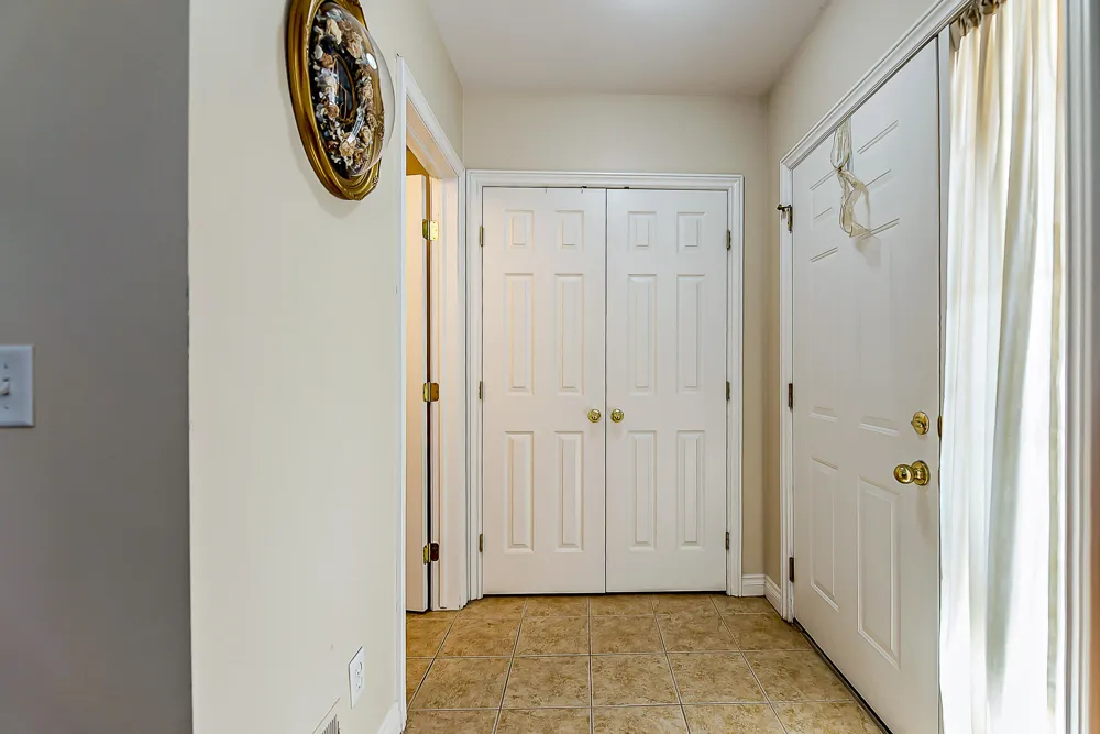5727 Hampshire Lane #75 Ypsilanti, MI 48197