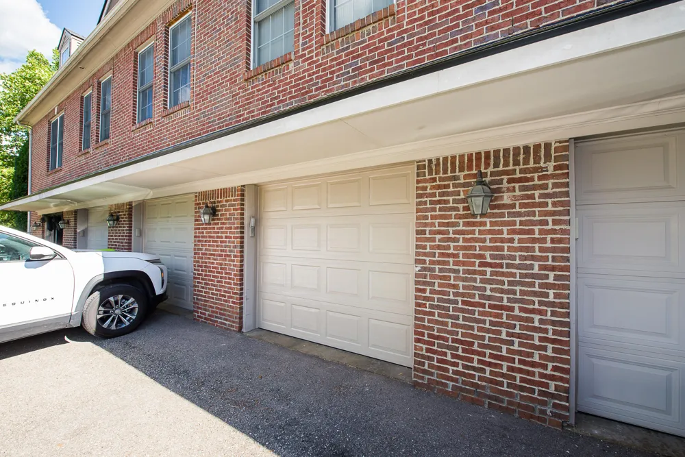 5727 Hampshire Lane #75 Ypsilanti, MI 48197