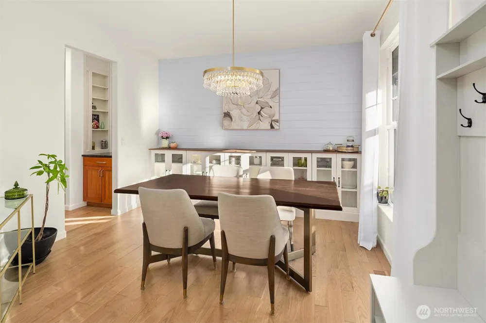 14230 229th Avenue NE Woodinville, WA 98077