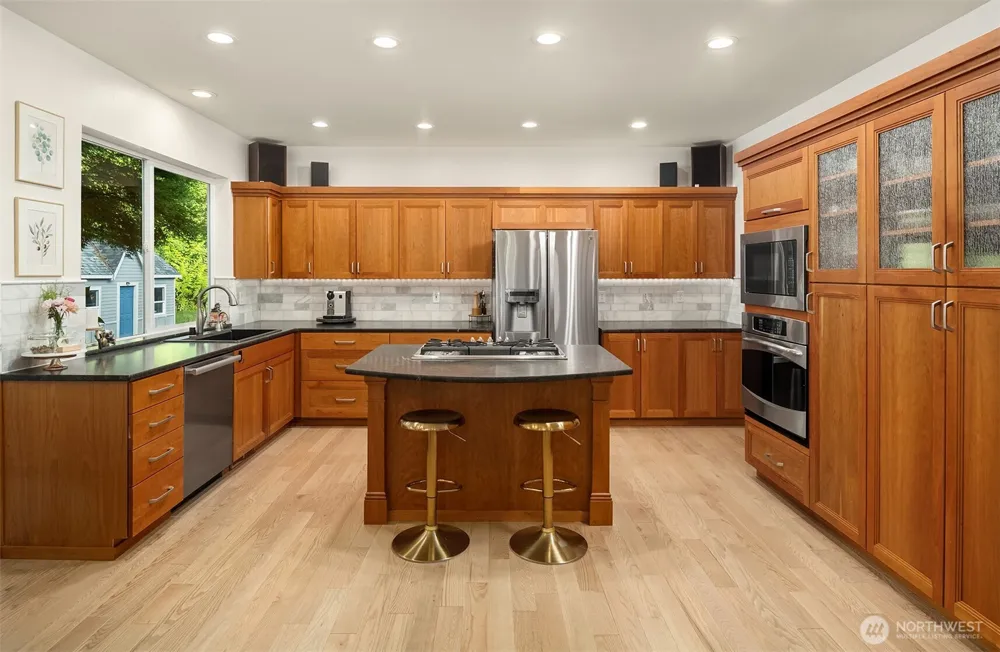 14230 229th Avenue NE Woodinville, WA 98077