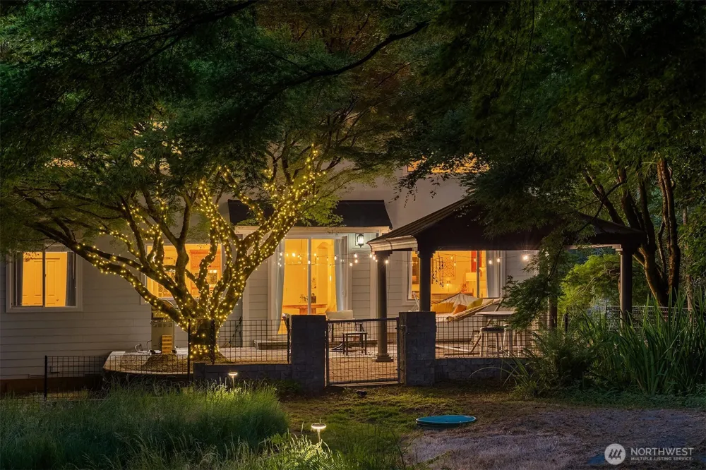 14230 229th Avenue NE Woodinville, WA 98077
