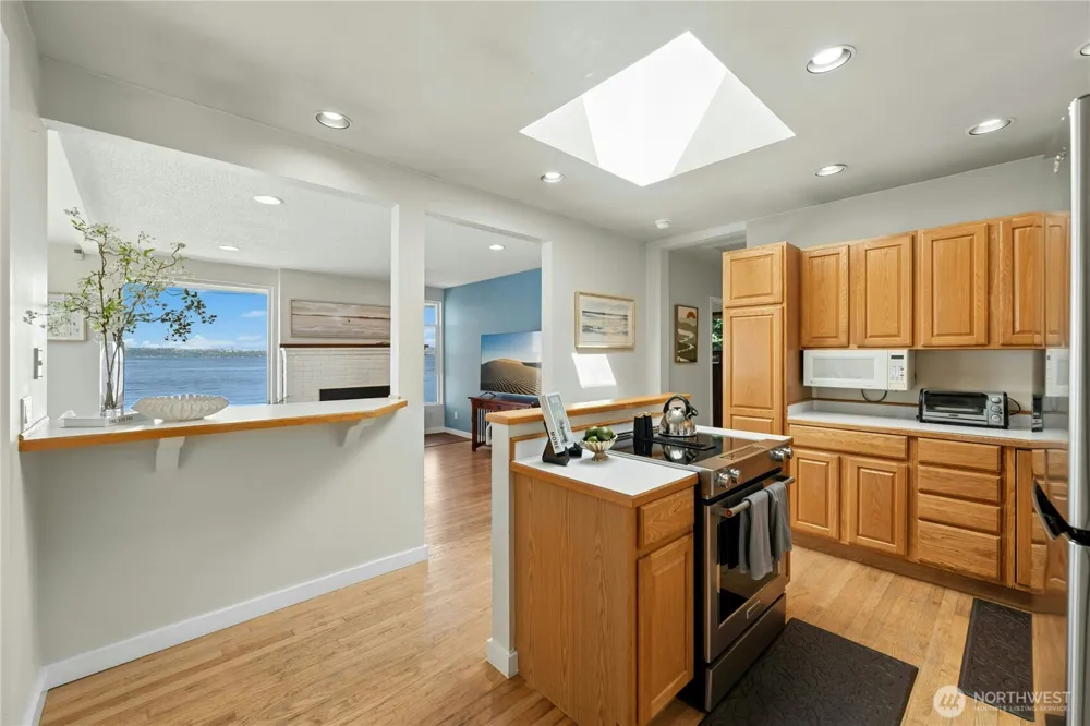 10932 Vashon Hwy SW Vashon, WA 98070