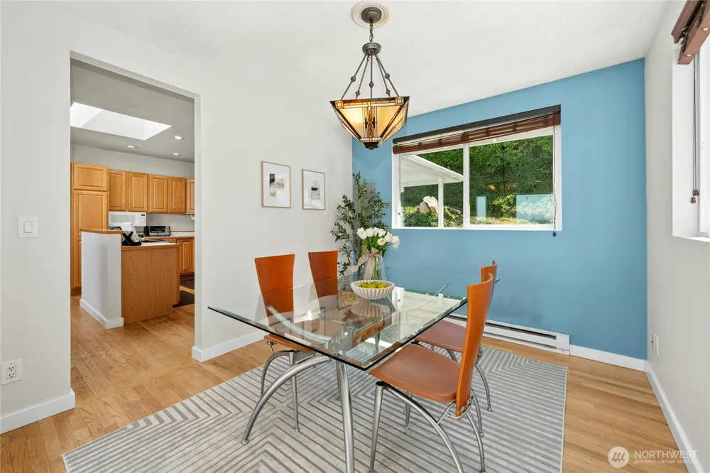 10932 Vashon Hwy SW Vashon, WA 98070