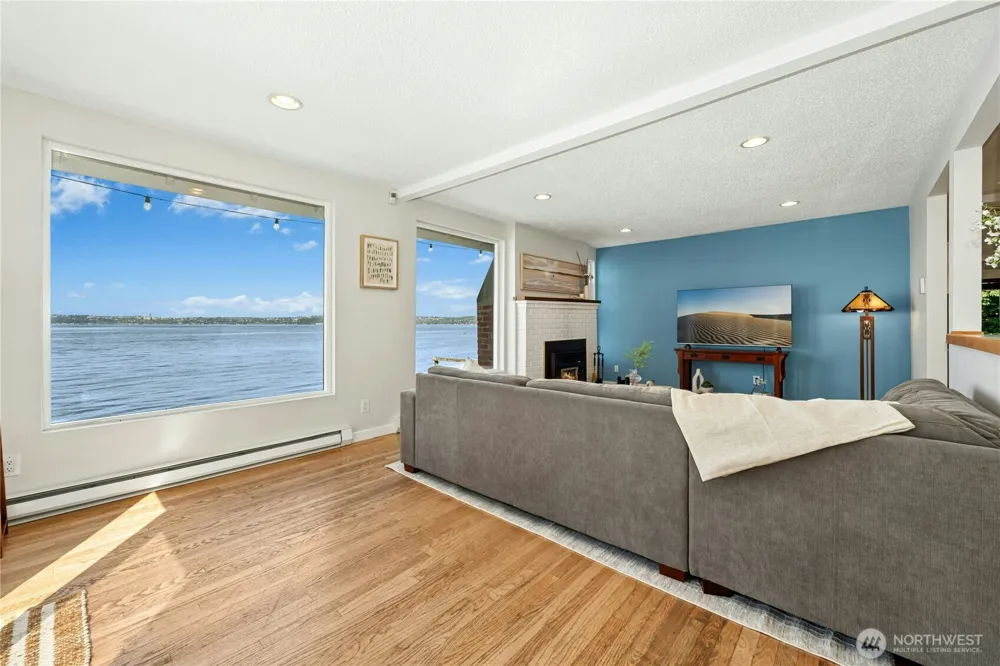 10932 Vashon Hwy SW Vashon, WA 98070