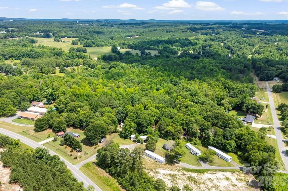 1122 Lavender Road Grover, NC 28073