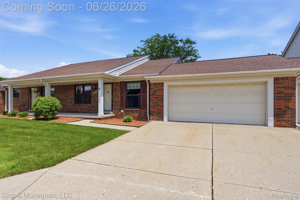28047 Maple Forest Boulevard E #51 Harrison Charter Township, MI 48045