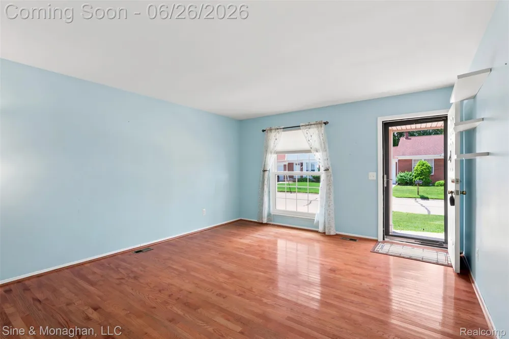 28047 Maple Forest Boulevard E #51 Harrison Charter Township, MI 48045