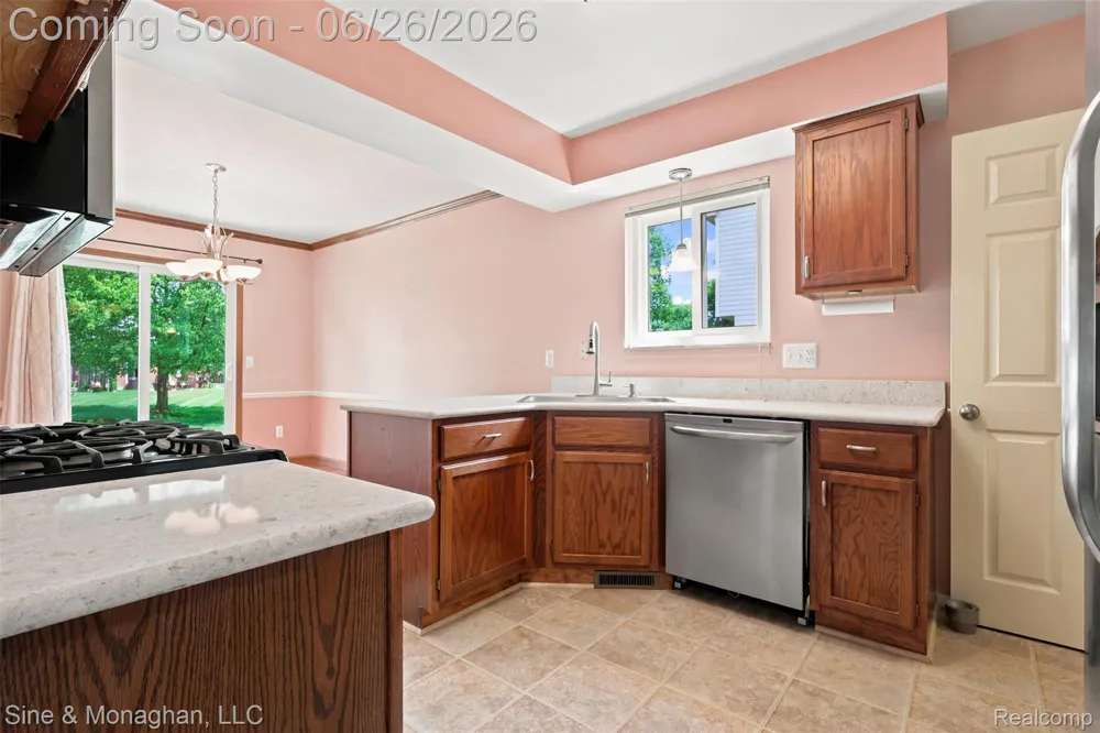 28047 Maple Forest Boulevard E #51 Harrison Charter Township, MI 48045