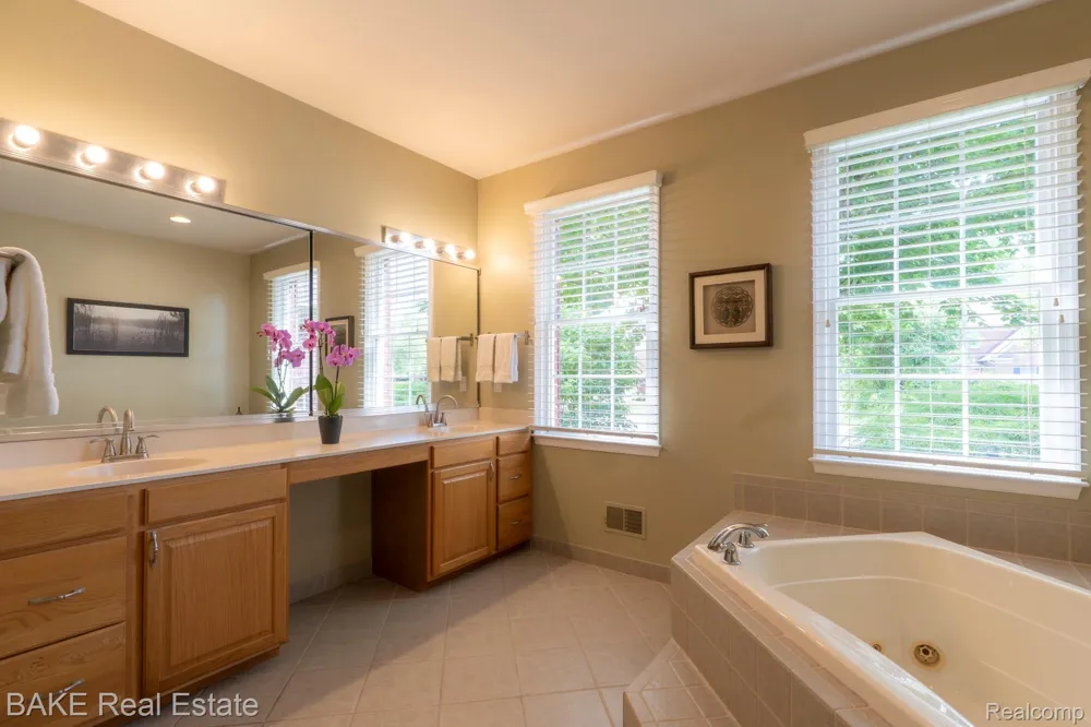 15396 Bay Hill Drive Northville Township, MI 48168