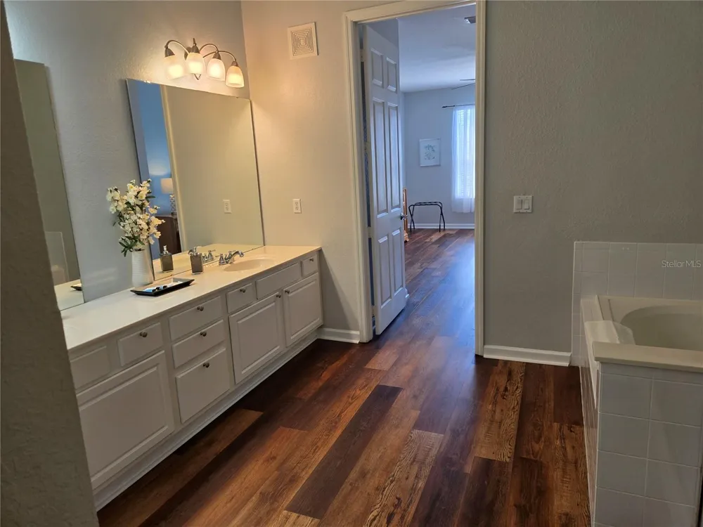 5049 SHOREWAY LOOP #30101 Orlando, FL 32819